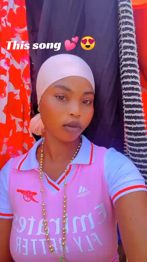 @QUEEN 🌹 YAA