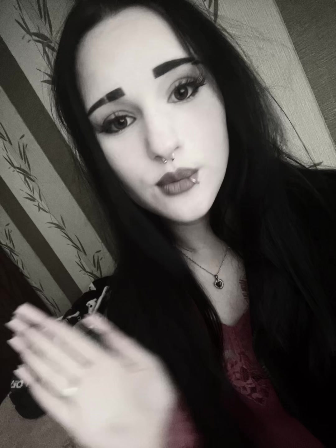@✞