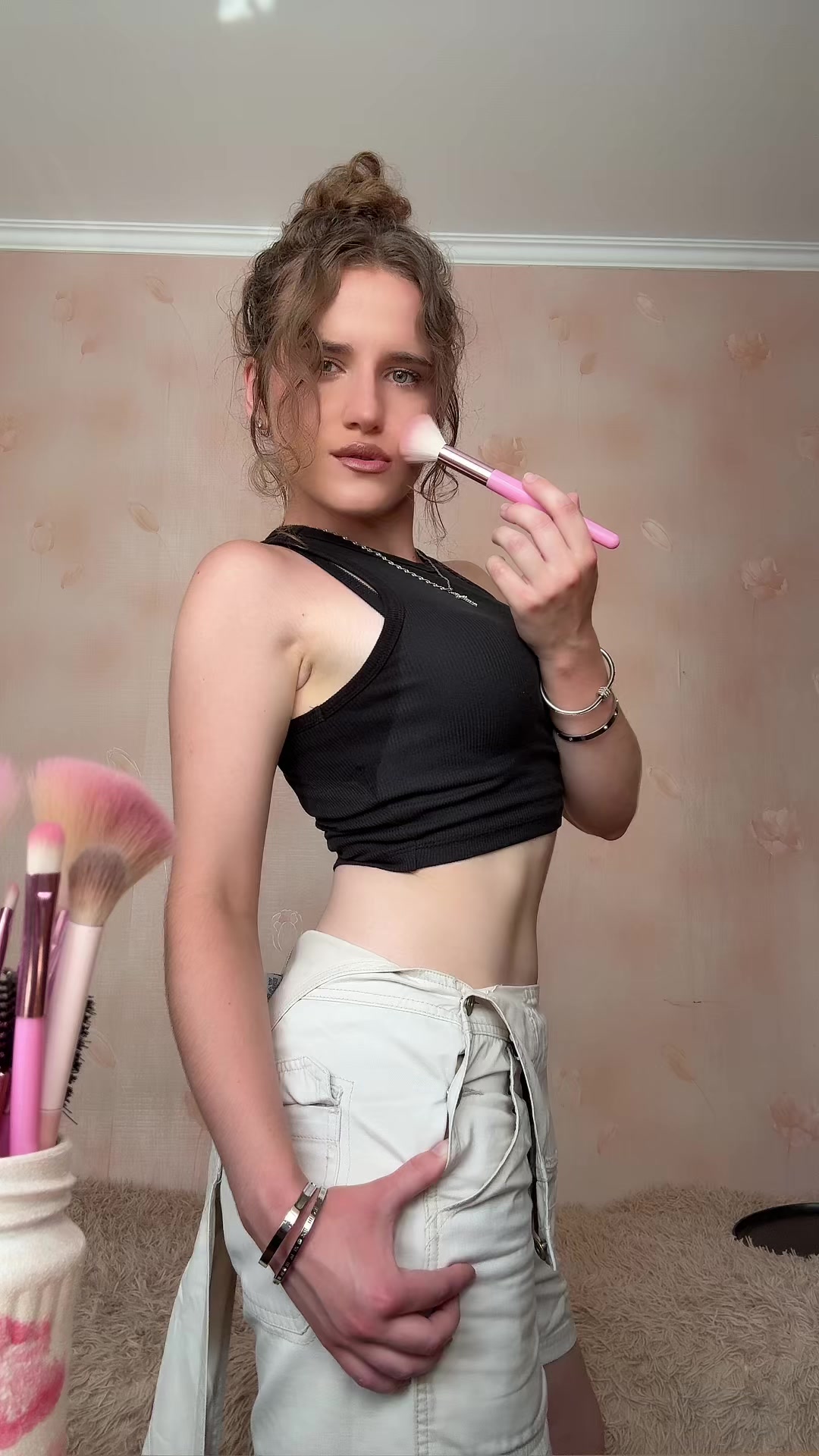@olya makima