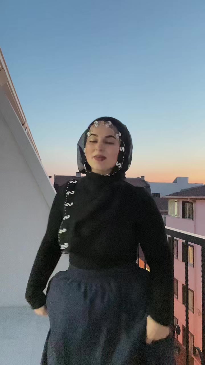 @Nazlı☀️