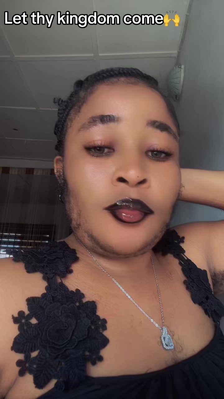 @Dat_hairygirl