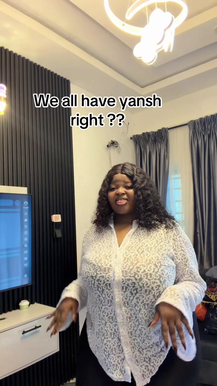 @Everything-plus-size๐๏ธ๐