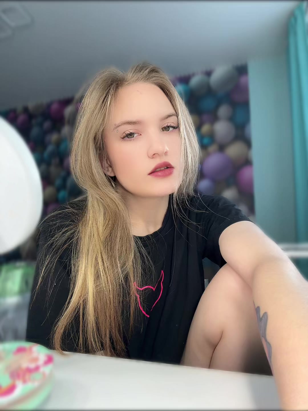 @Vivixs