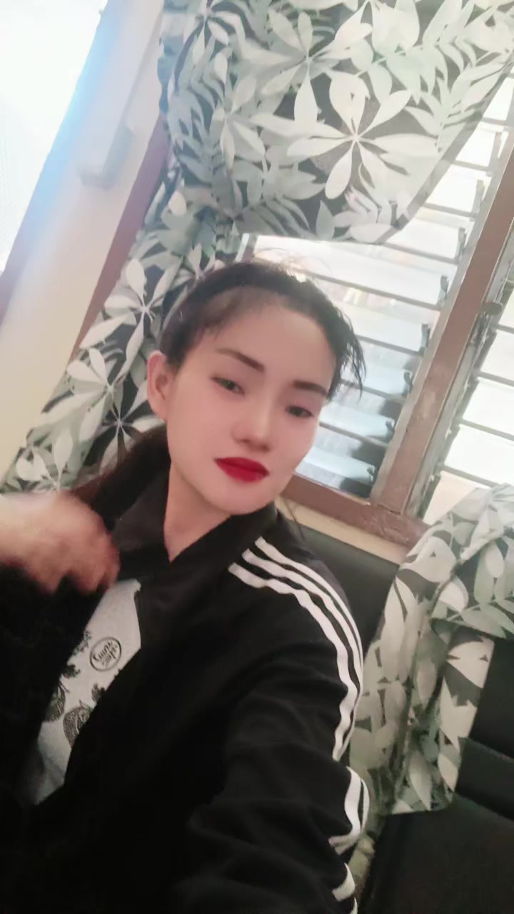 @SWEET GIRL 😘😘😘