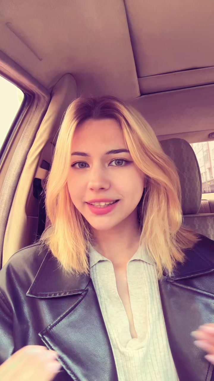 @Лола 🐾