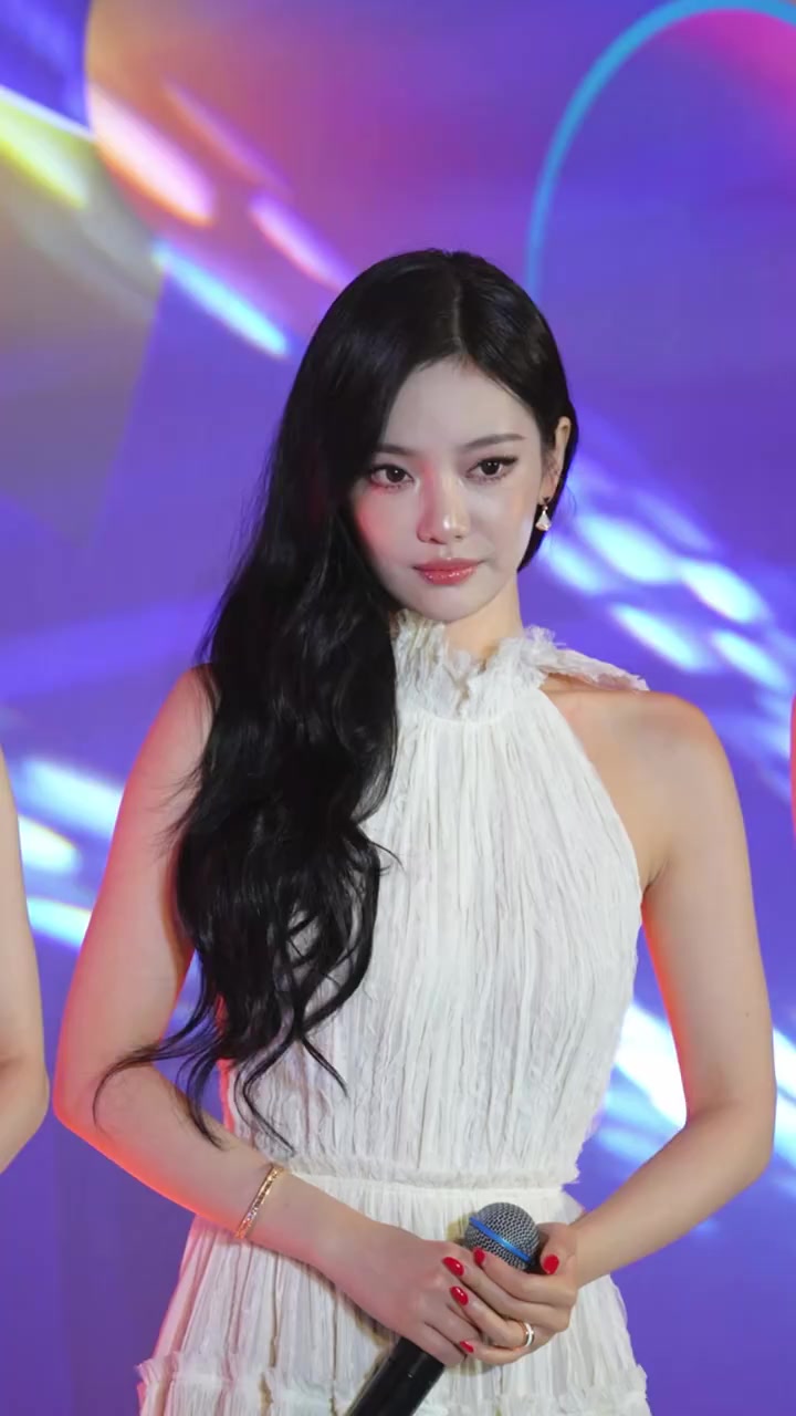 @Vivian Ning.