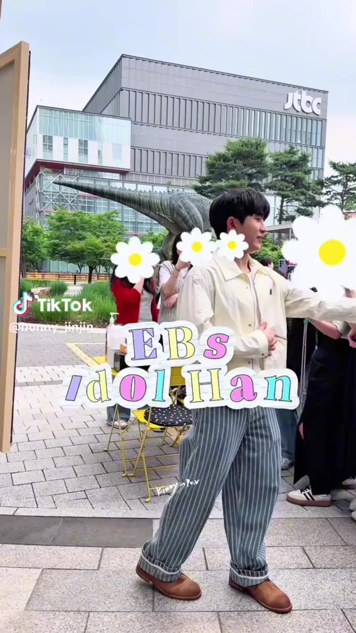 @FanBase Official JinJin México