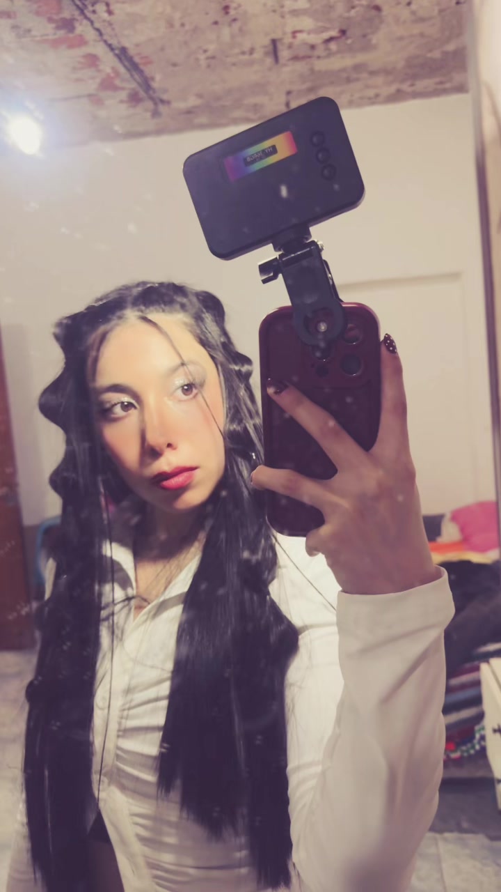 @Camila Aguero