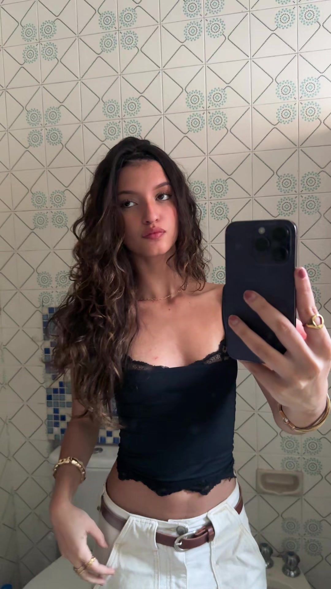 @Lala