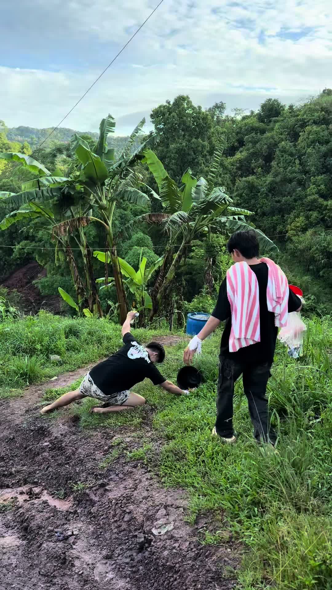 @KISUN (ກິຊັນນ້ອຍ ຮ້ອຍລີລາ😈)
