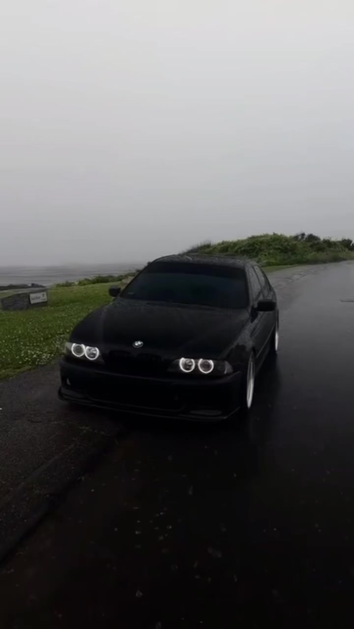 @_๐ญB๐๐๐๐ฤถ_