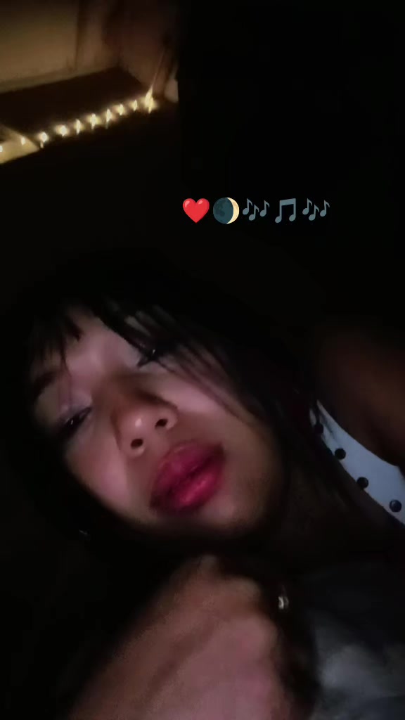 @Daniela leal 😈✨