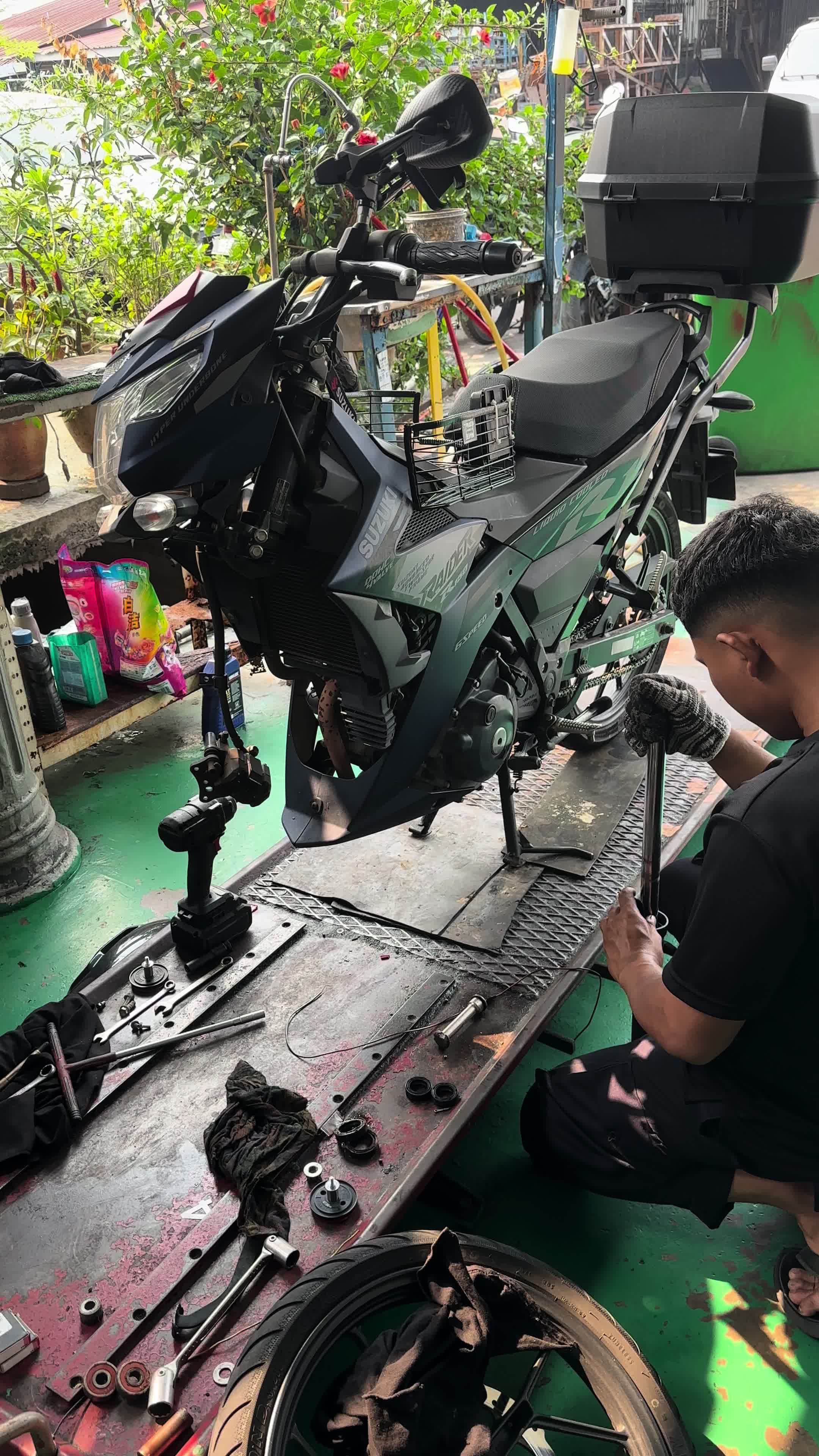 @TR MOTORSPORT