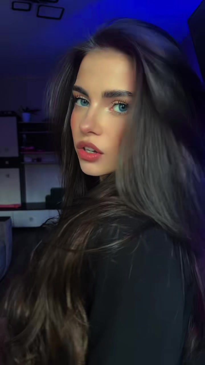 @ANIKA