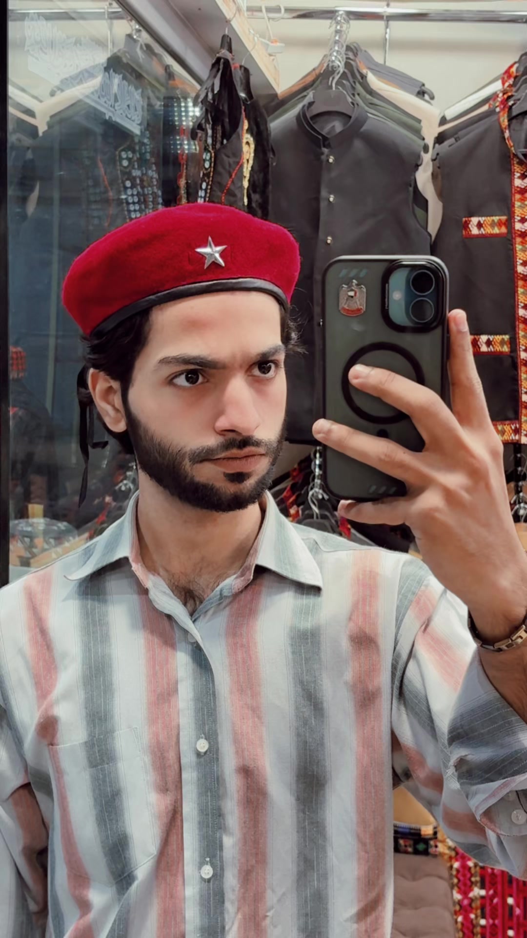 @ToفeeQ میر🕷️