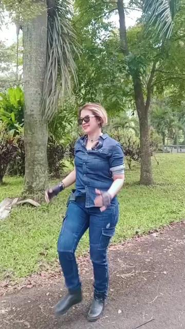 @BEBZZ