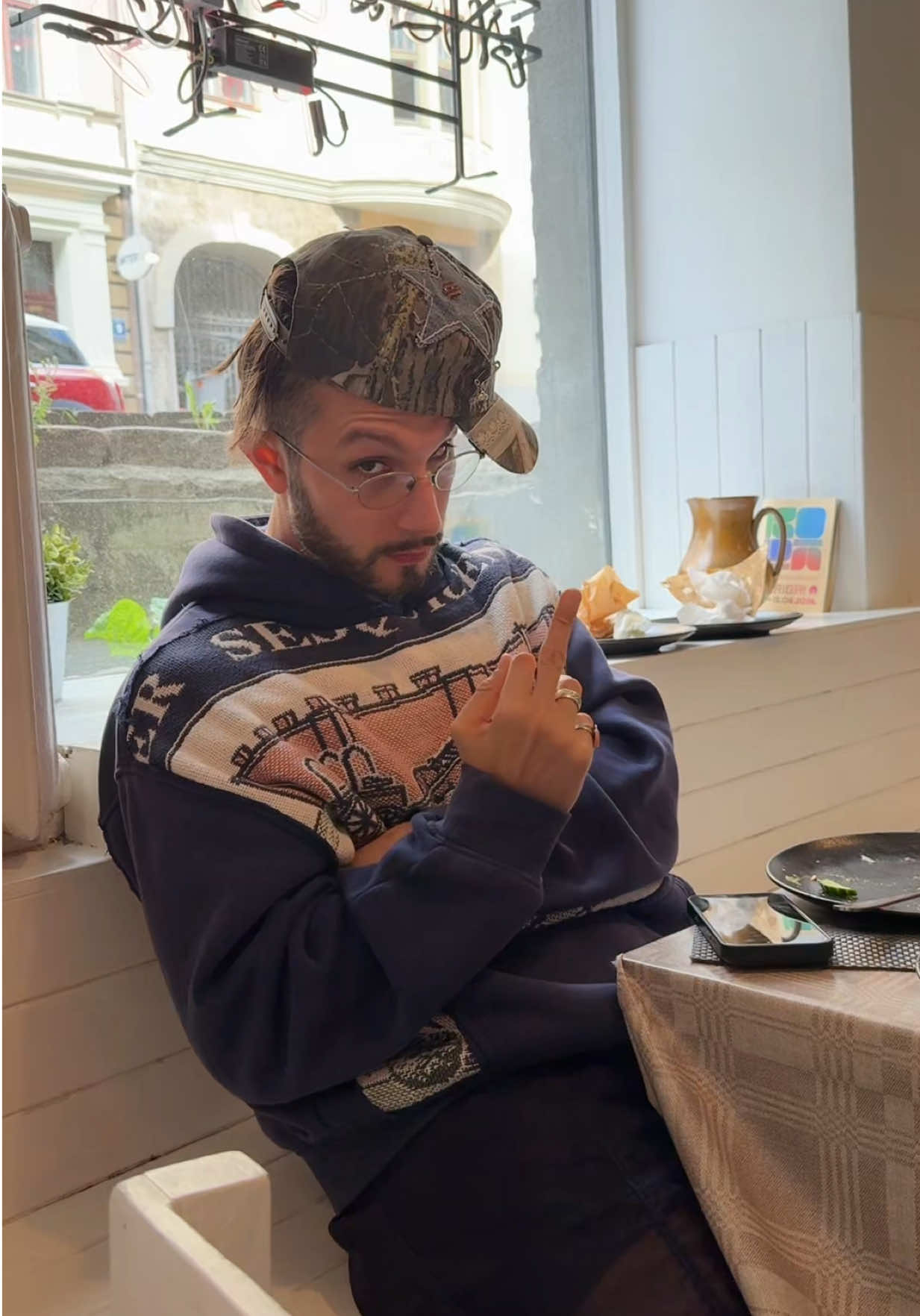 @bbno$