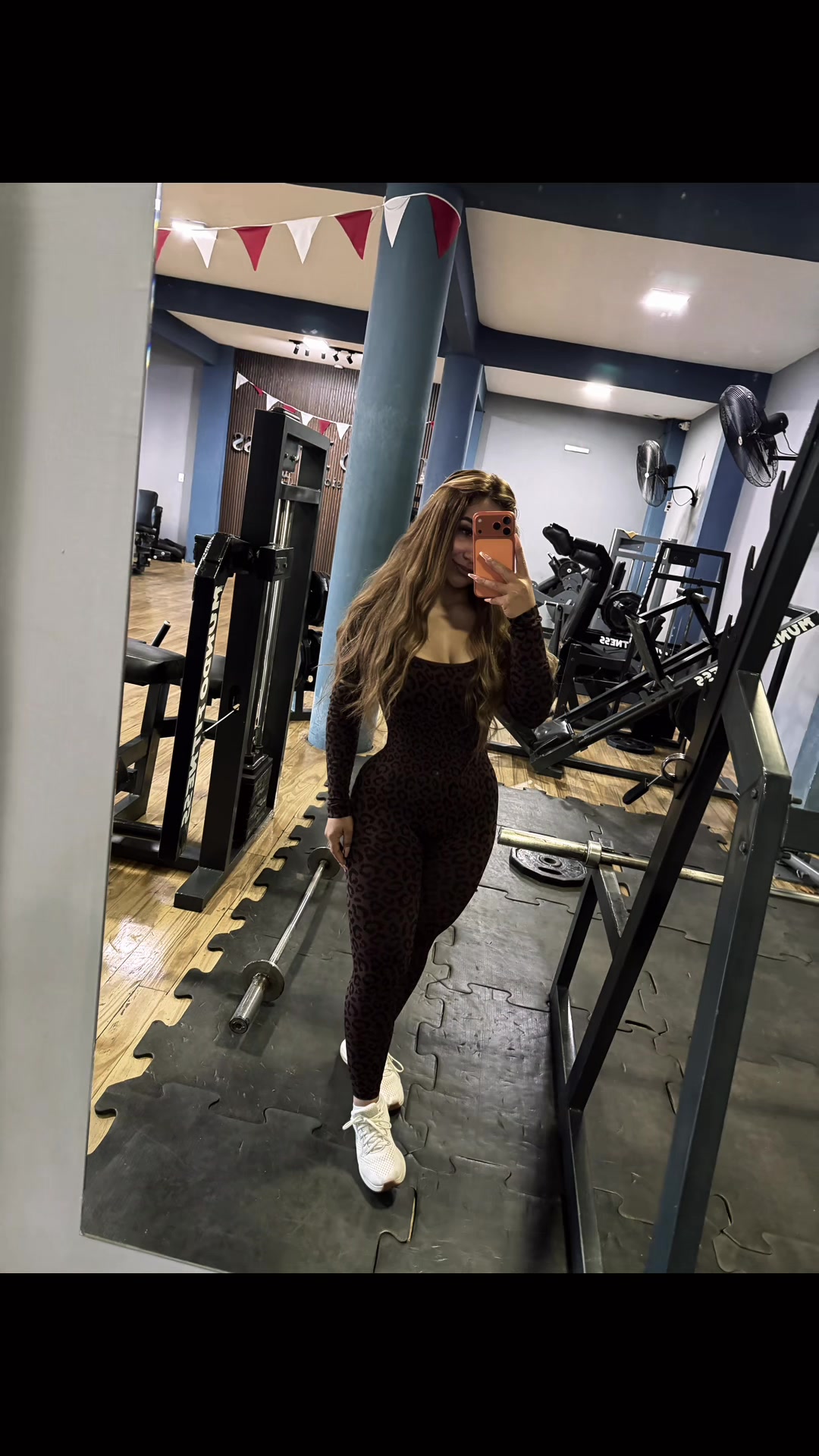 @LIZ✨🖤
