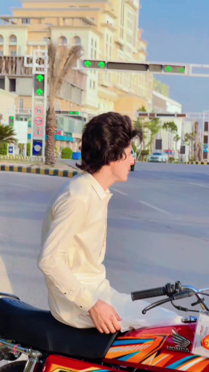 @🔱HuZiFa kHaN🔱