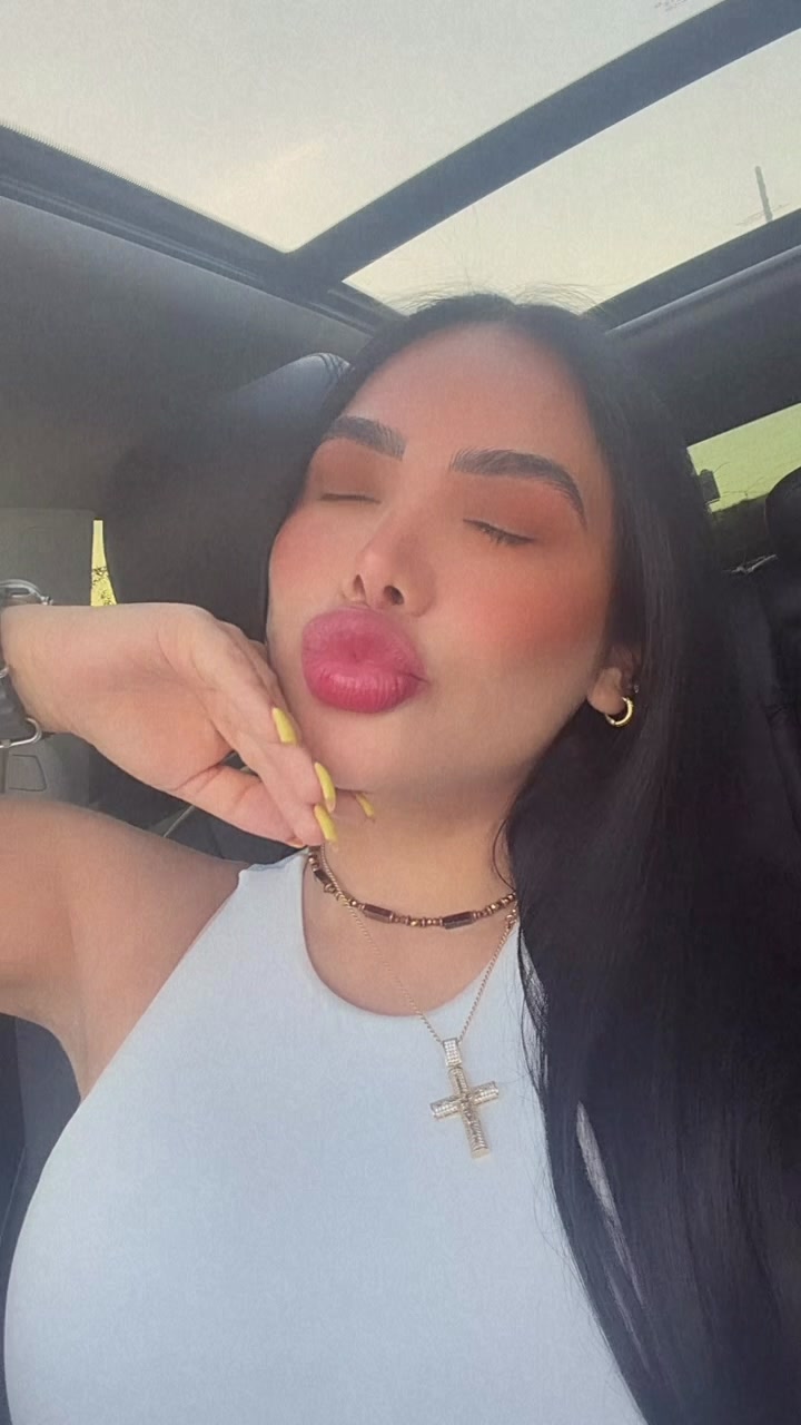 @Titi._🐝