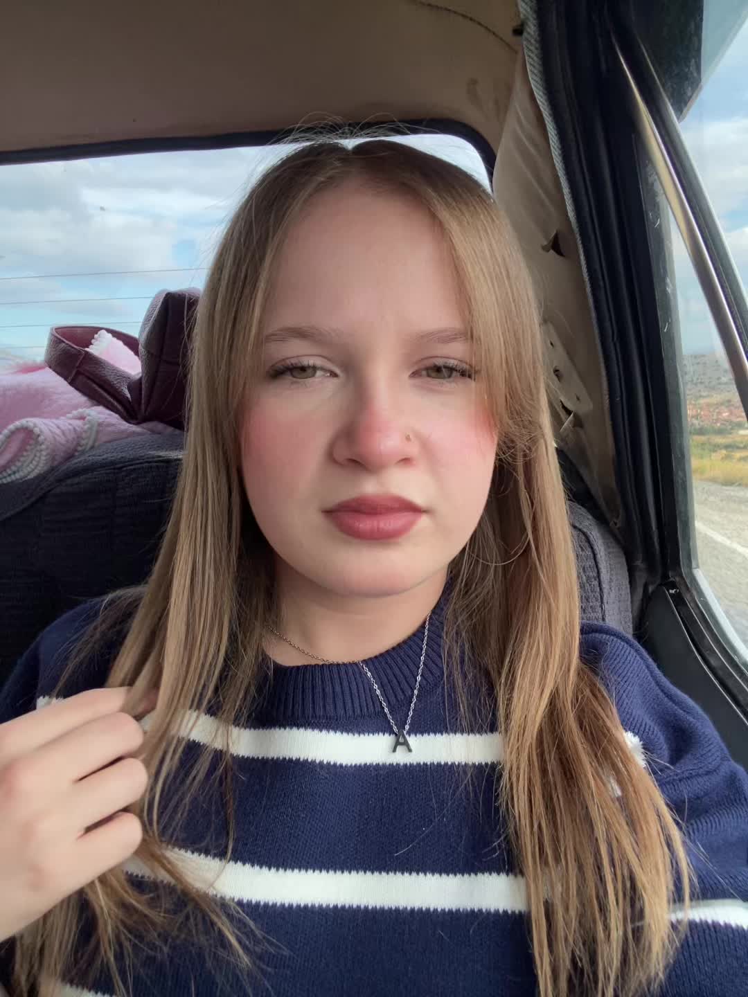 @sarııkolaa