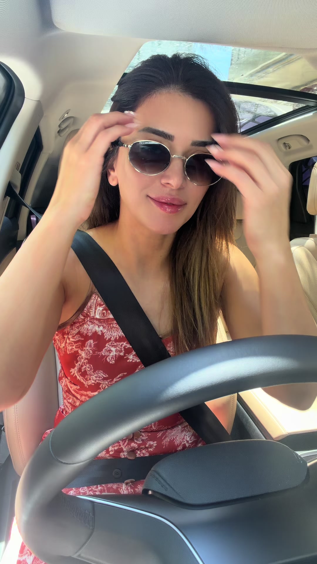 @ayselomerofficiall