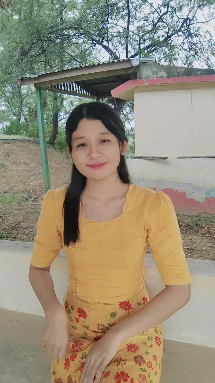 @♌ Shwe Yi Win 👑