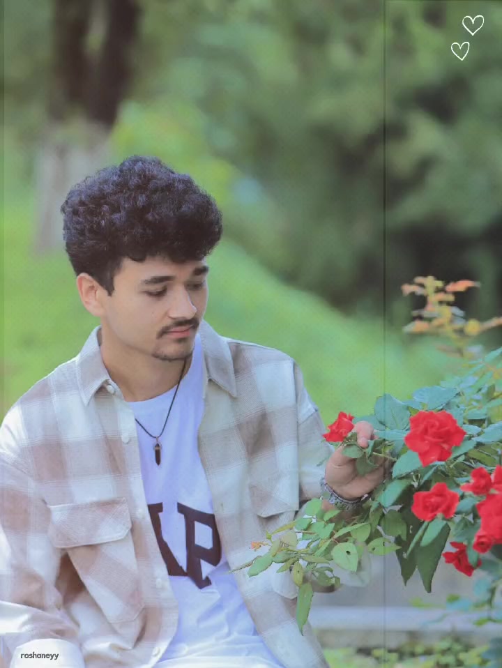 @Abhishekeyy..💙