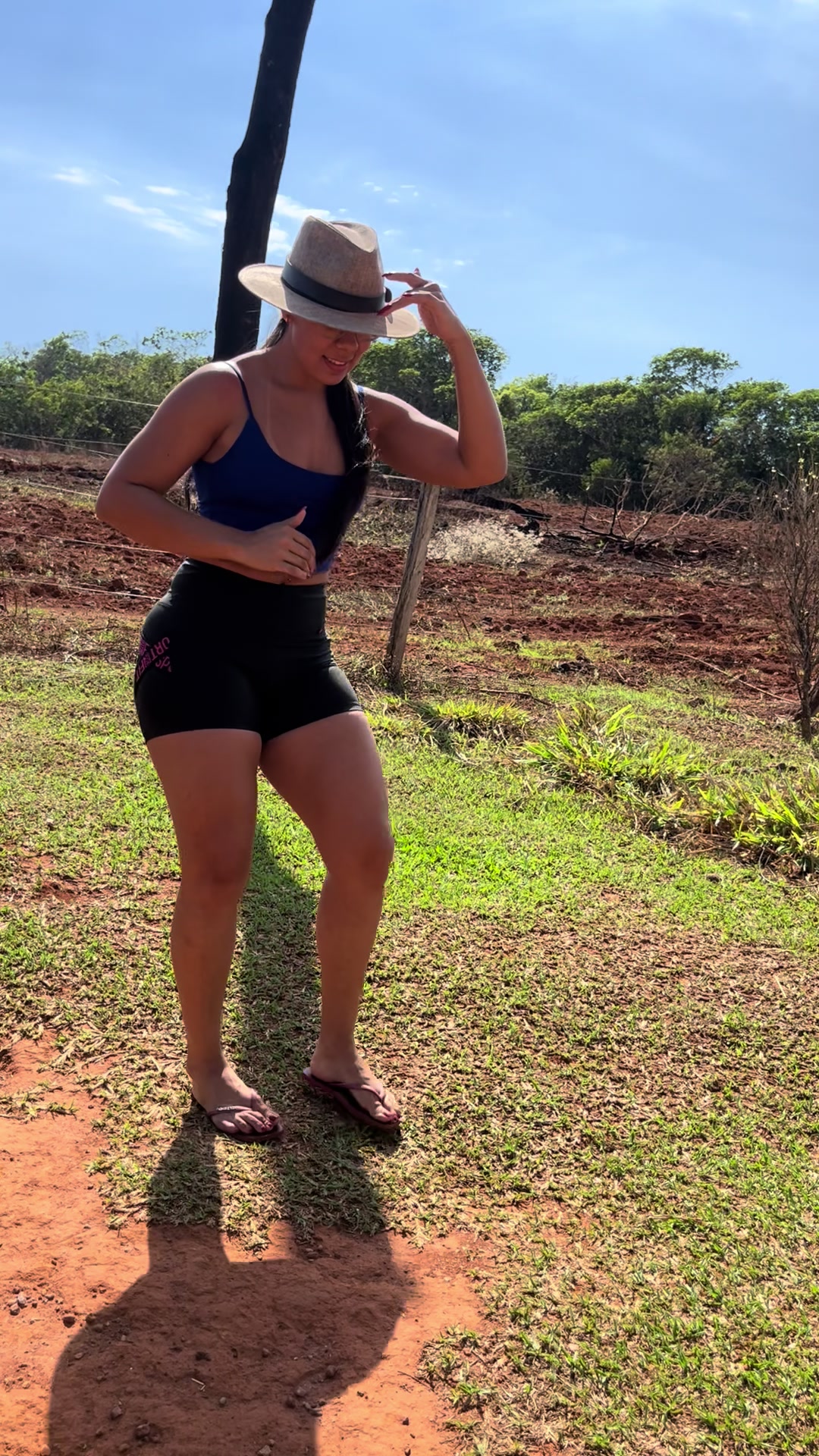@larissaqueiroz