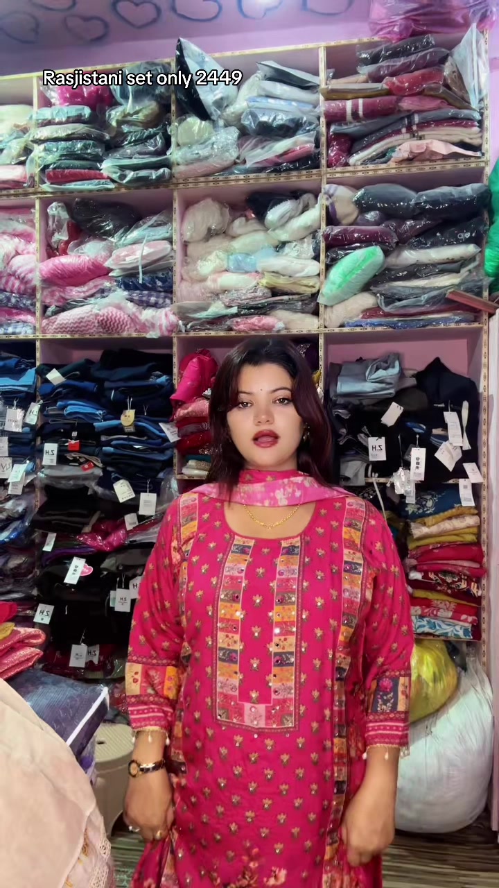 @Darshana Fashion on