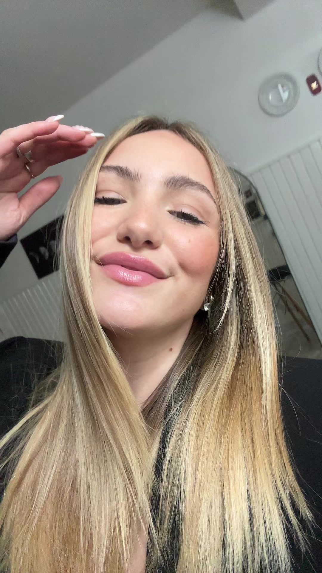 @Agostinaron