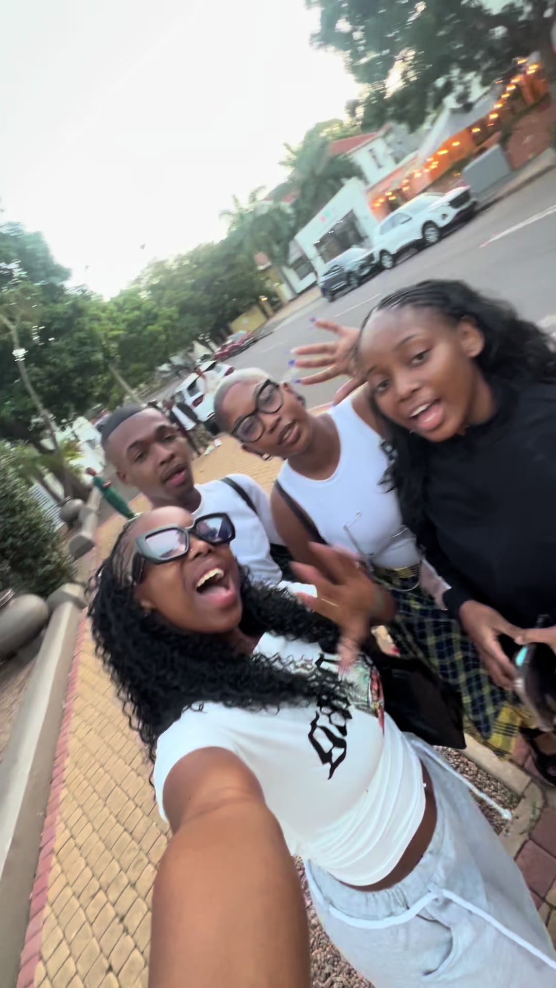 @Luthando_Luluu