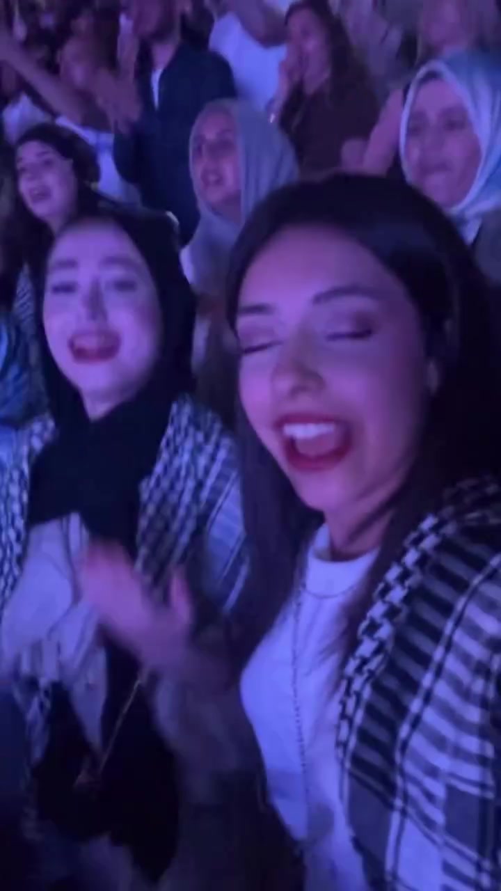@e.svgnn