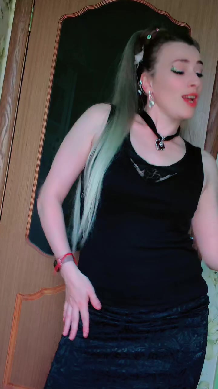 @🖤 Alinka🖤😈