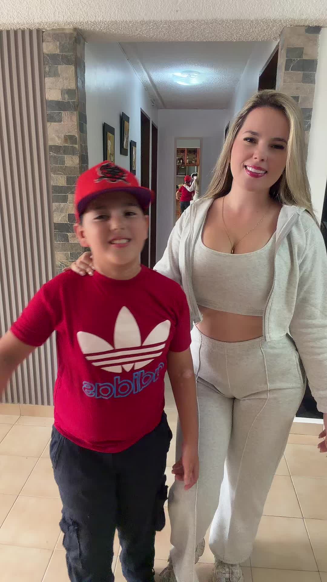 @Angela Gabriela