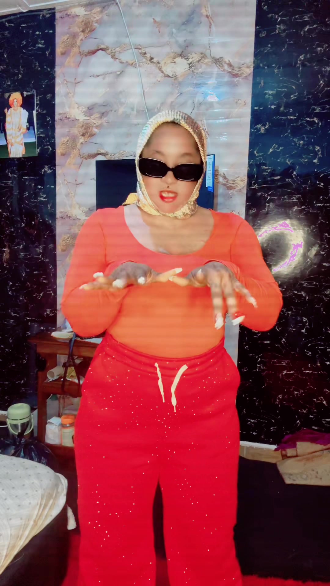 @La danseuse, Maman Pong&ouml;