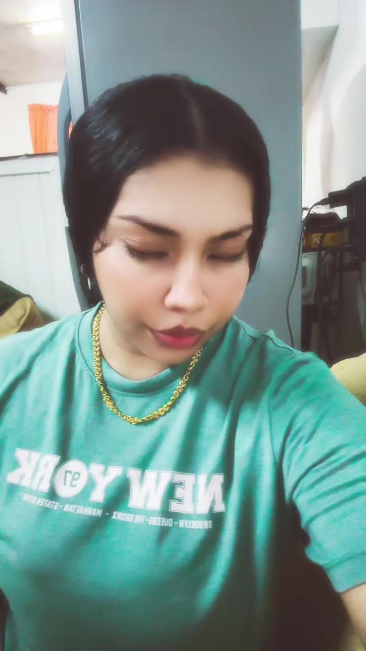 @Jessii Jayy✨