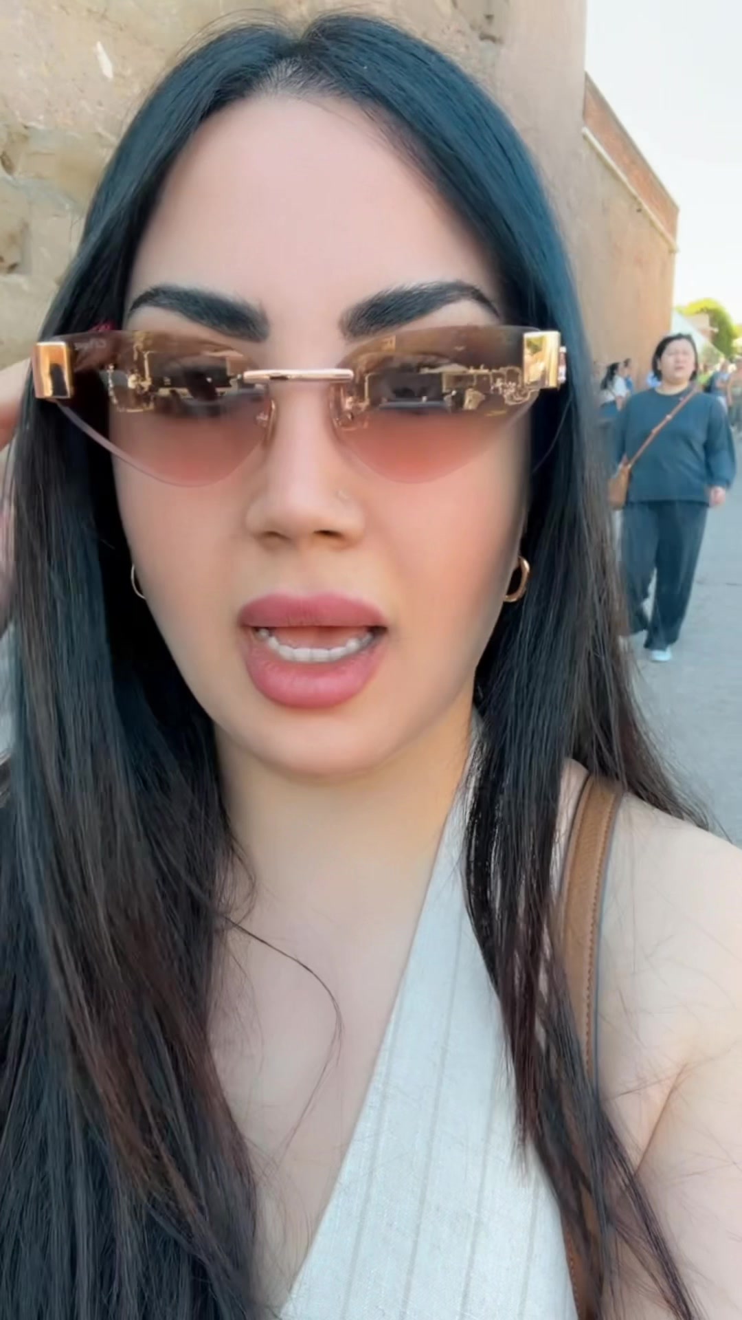 @Azeen