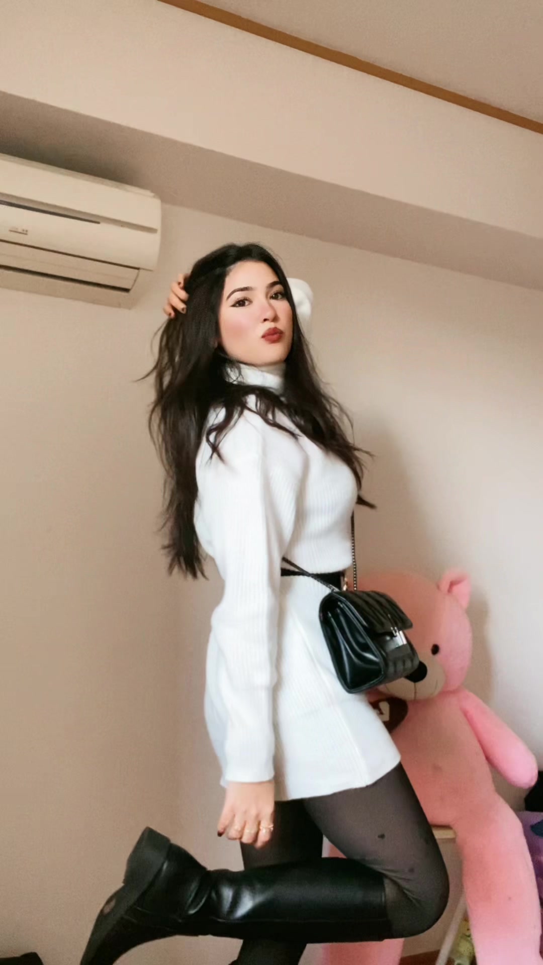 @𝓢𝓱𝓮𝓮𝓽𝓪𝓵🦋🌼
