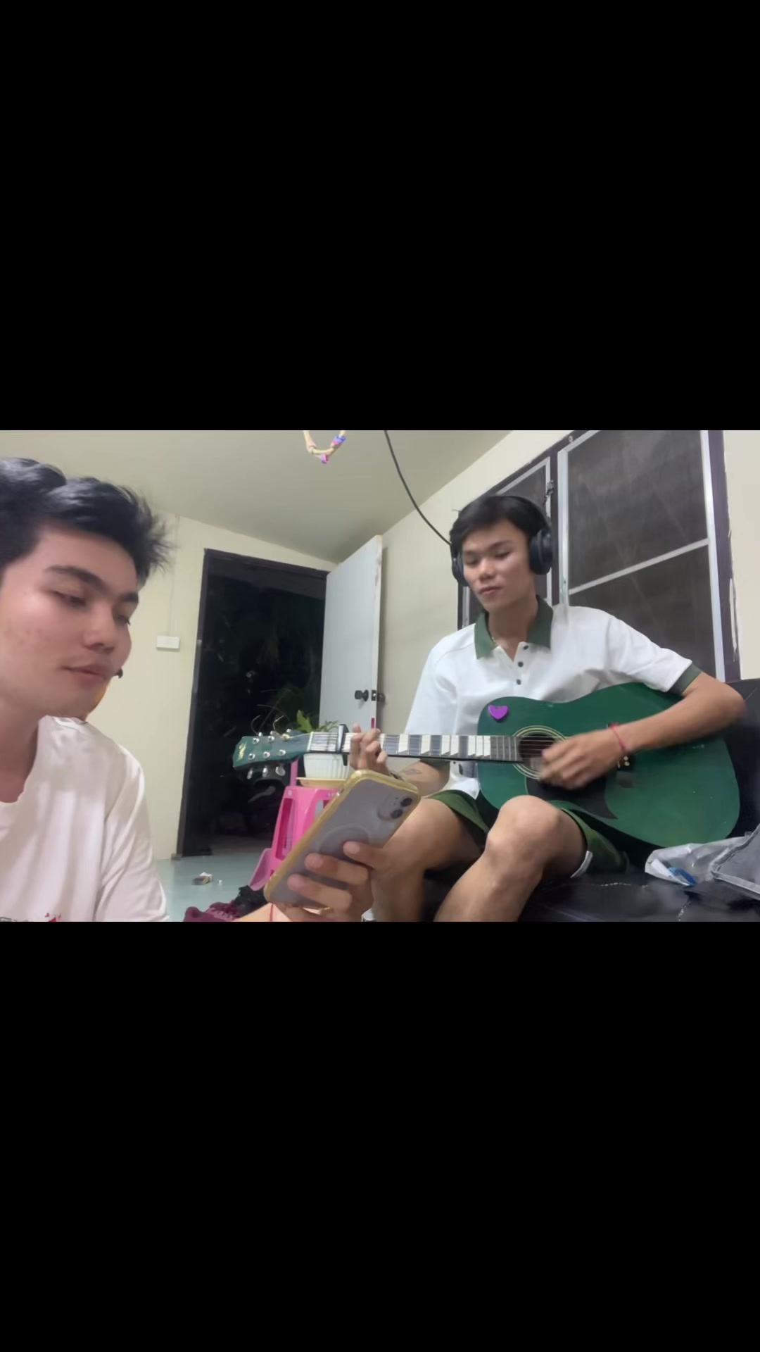 @Paing / 🎸