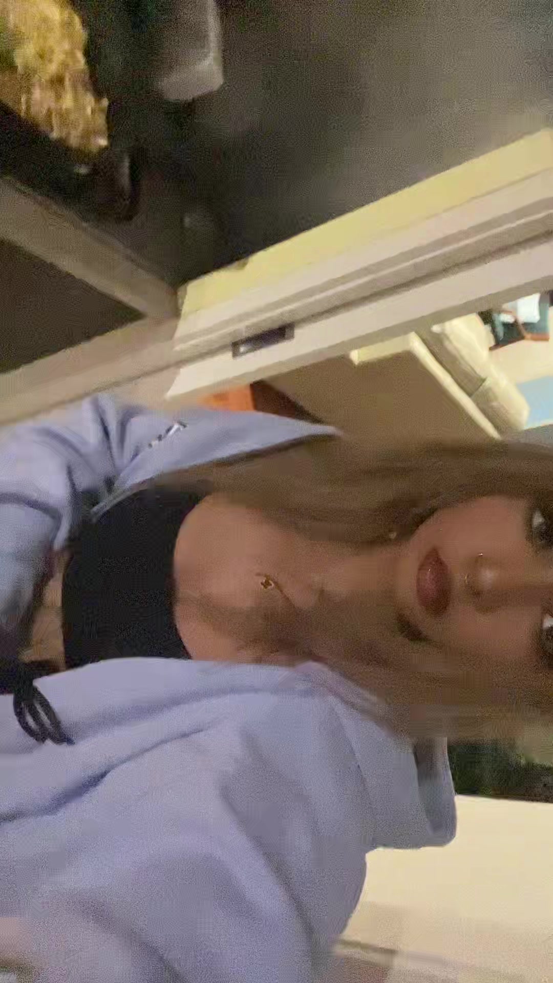 @4y4n1w