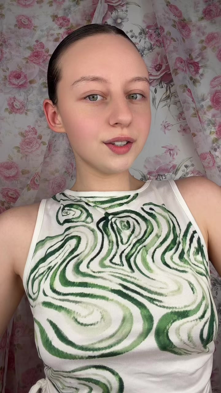 @𝒄𝒉𝒆𝒓𝒓𝒚 𝒍𝒂𝒅𝒚 🍒