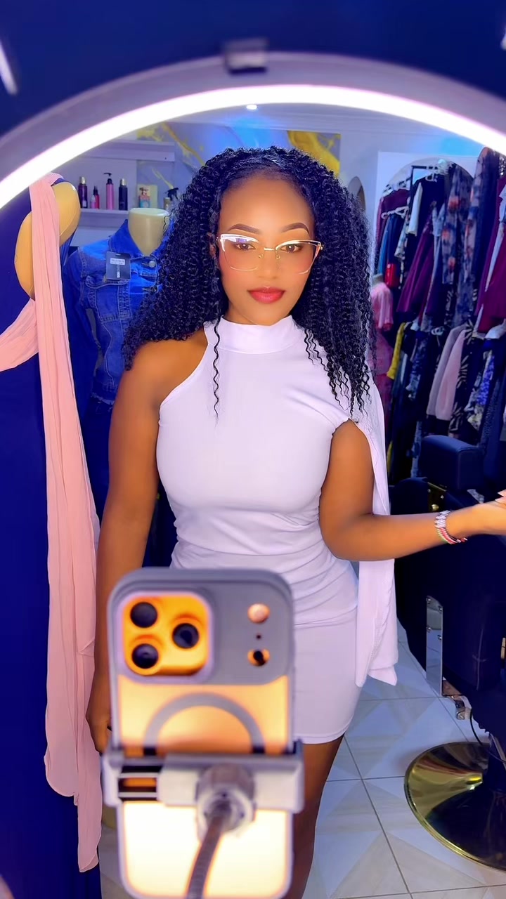 @MORAASHAN💕💕 FASHION