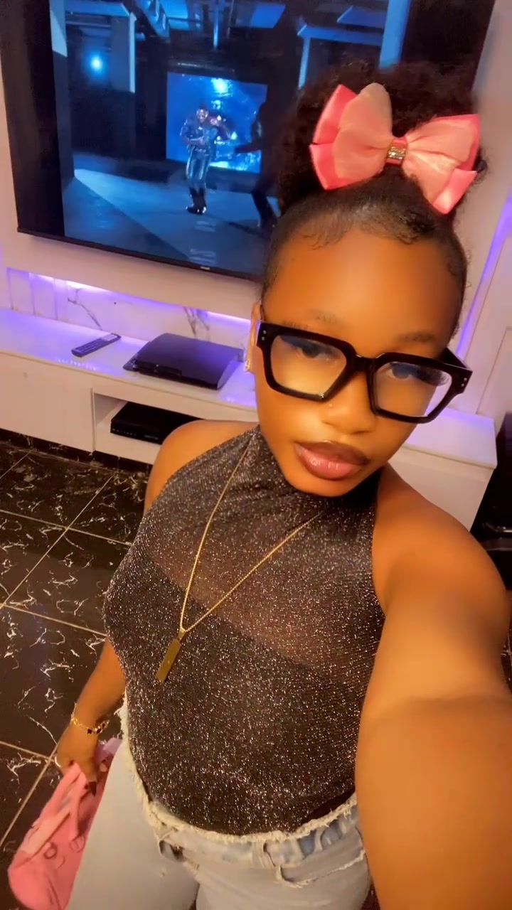 @Sexy cherry 🍒