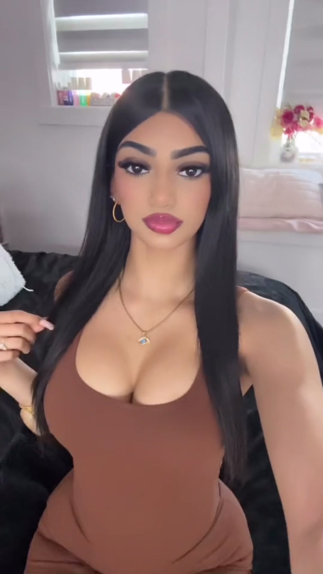 @𝒥