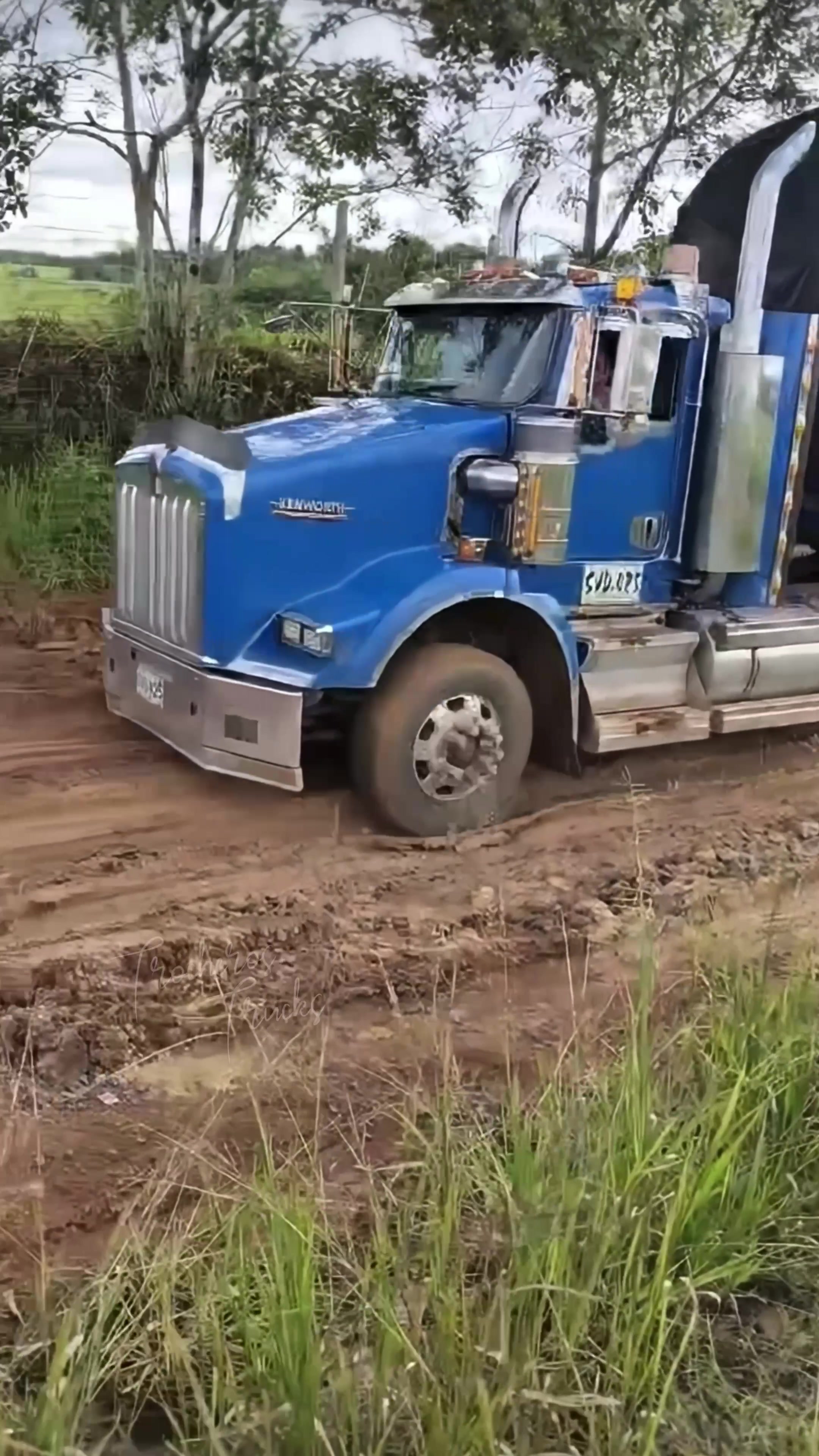 @Trocheros Trucks