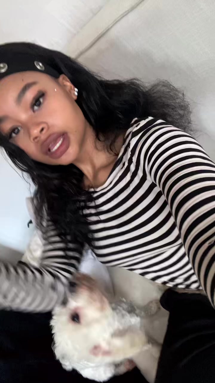@𝕽