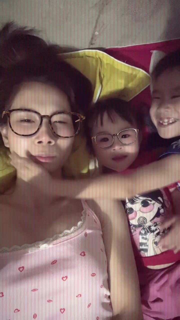 @B&iacute;ch hồng