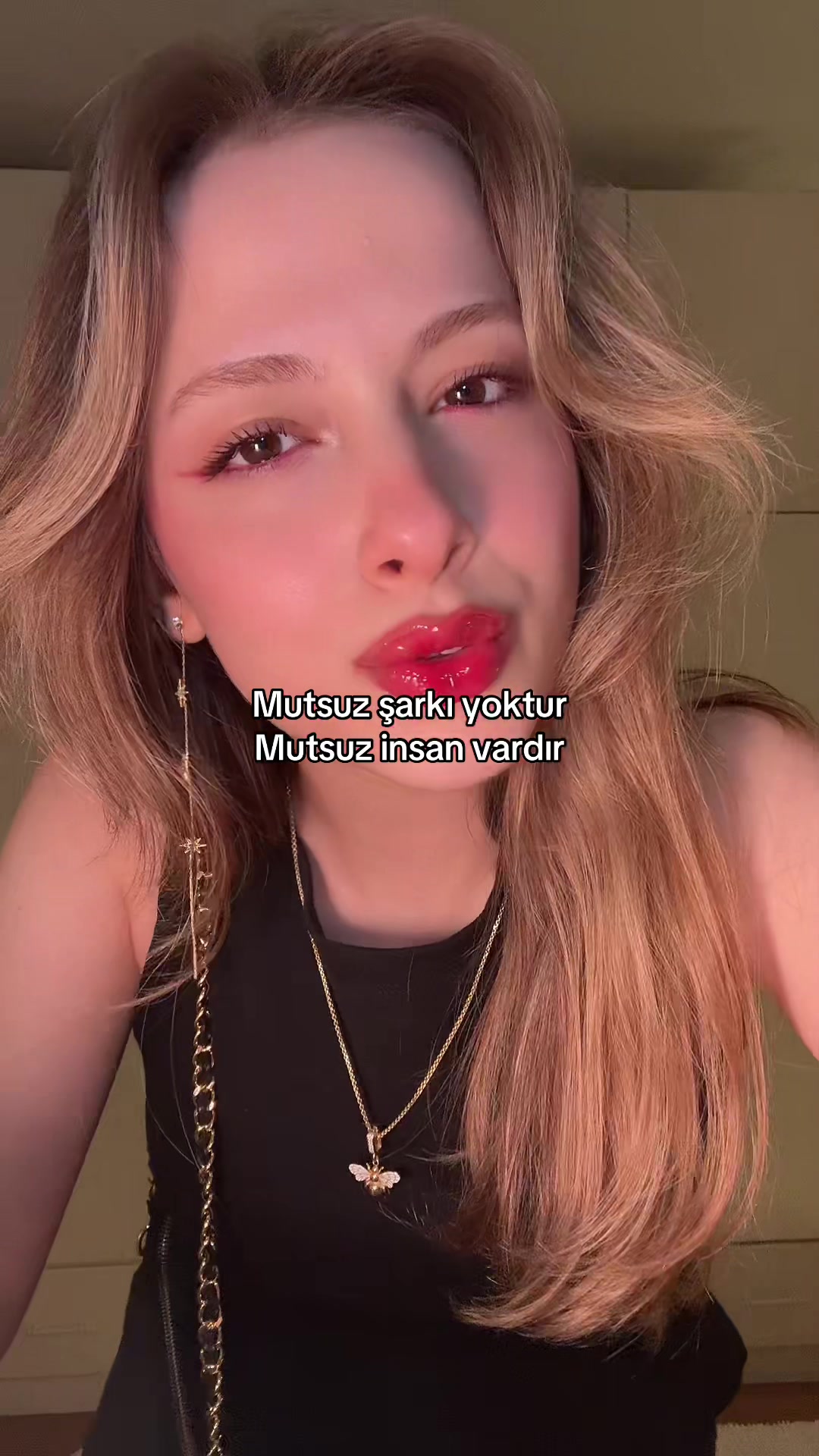 @Elif Sara&ccedil;