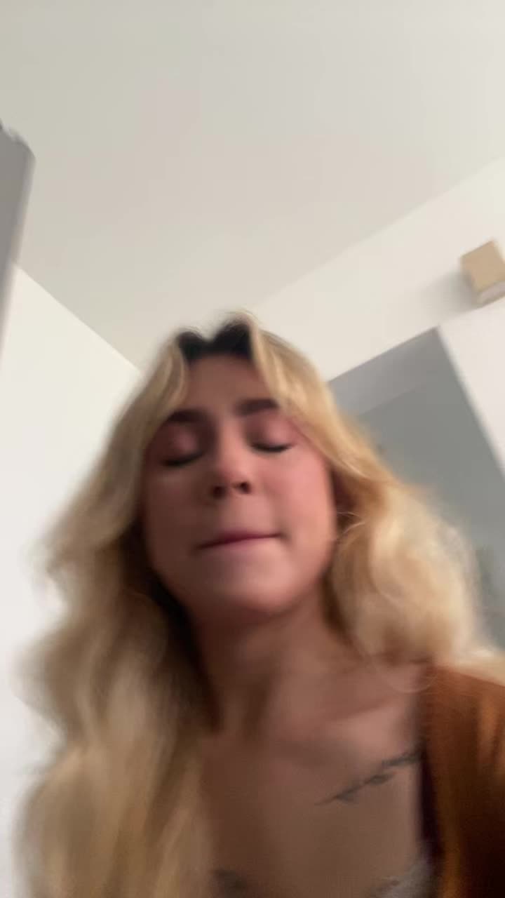 @BrunaRioss_